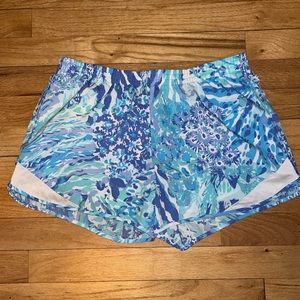 Lilly Pulitzer ocean trail shorts size small